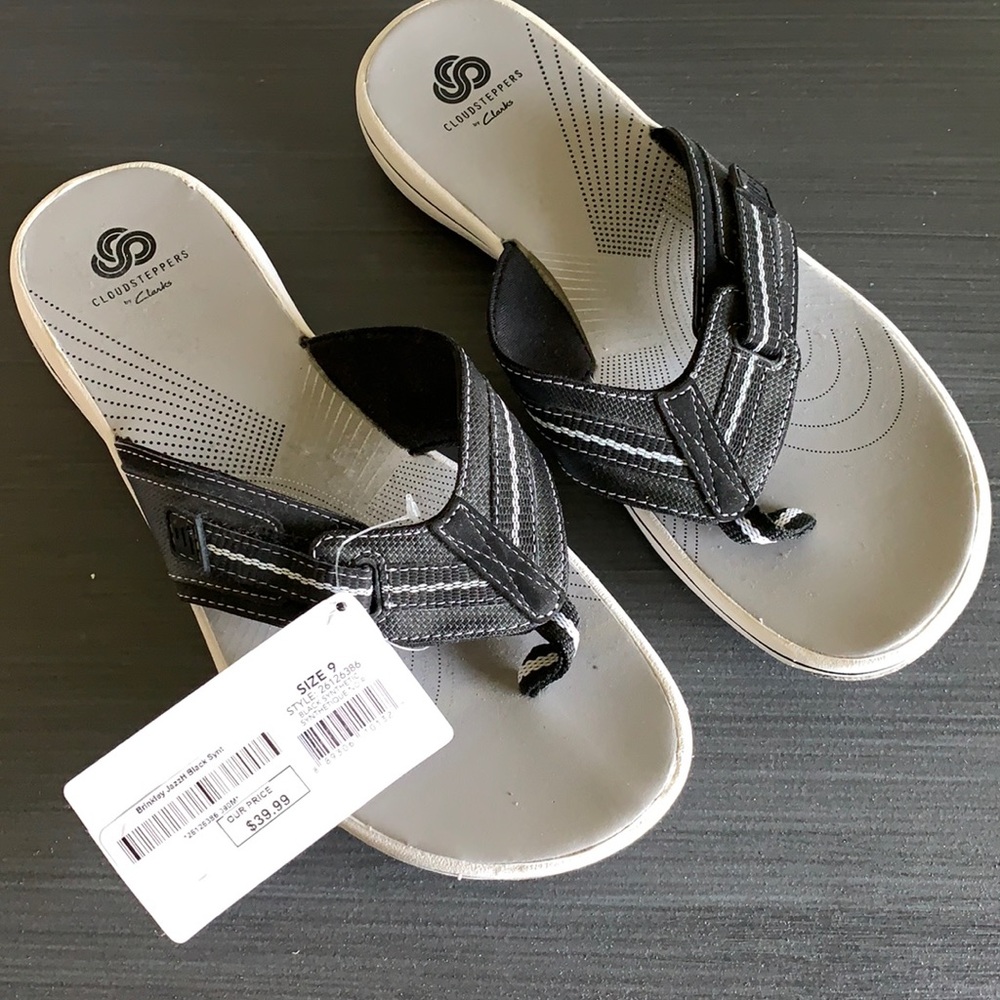 Clarks Women’s Sandel Size 9 New With Tags